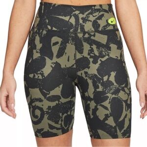 NWOT Nike One Luxe Icon Clash 7-inch Mid-rise Printed Training Bike Shorts